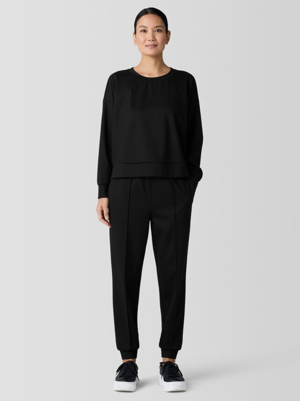 Lightweight Ponte Jogger Pant, NWOT, L, REG $188, BLACK